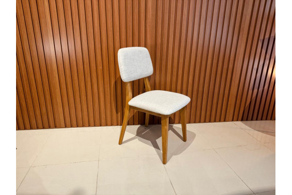 CADEIRA DE JANTAR MAD  ESTOFADA TEC LINHO 26950