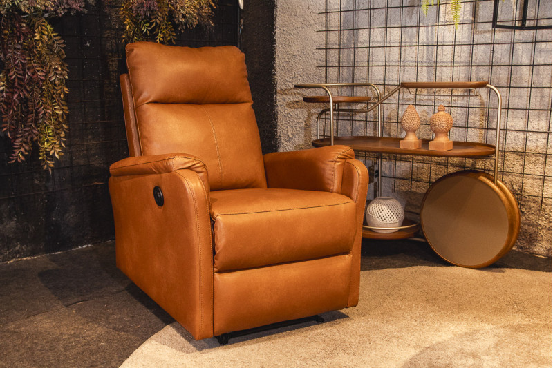 POLTRONA RECLINÁVEL POWER AIR LEATHER CARMEL 30802 POLTRONA RECLINÁVEL POWER AIR LEATHER CARMEL 30802