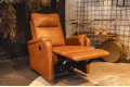 POLTRONA RECLINÁVEL POWER AIR LEATHER CARMEL 30802 POLTRONA RECLINÁVEL POWER AIR LEATHER CARMEL 30802