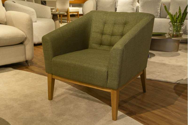 POLTRONA ESTOFADA 36 CHAMPANHE 27402