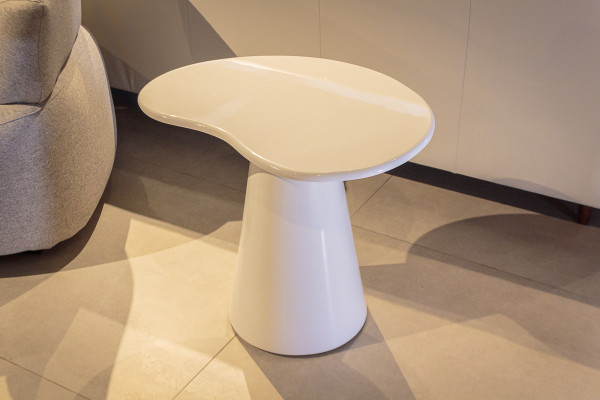 MESA DE APOIO ORGÂNICA BRANCO 55 27229