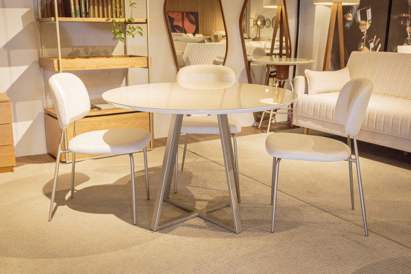 MESA TAM 1,10 VERMELHO CHAMPANHE OFF BRANCO VIDRO 26662