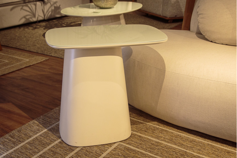 MESA LATERAL 60X45 FENDI FOSCO VIDRO 24654 MESA LATERAL 60X45 FENDI FOSCO VIDRO 24654